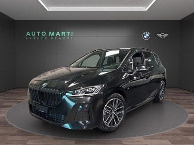 Schwarz metallic mét. Neu 2025 BMW 220 Active Tourer Comfort Edition Van / Kleinbus | CHF 51’900 (Etwas zu teuer)