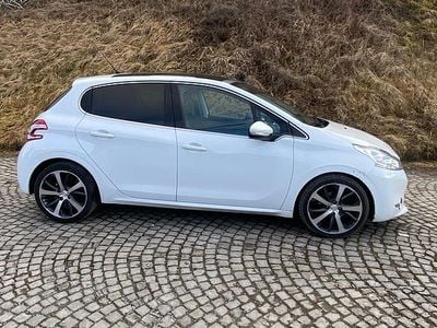 Gebraucht Peugeot 208 120 PS (88 kW) 2013 Kleinwagen