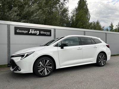 Neu Toyota Corolla Trend 140 PS (102 kW) 2025 Weiss Kombi