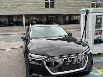 Gebraucht 2019 Audi e-tron Premium SUV | CHF 20’500 (Fairer Preis)
