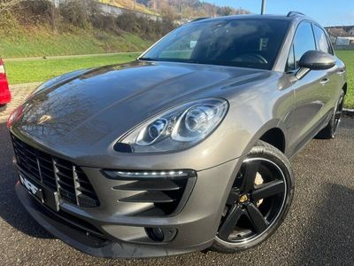 Porsche Macan S