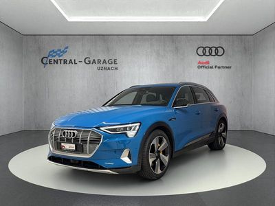Blau Gebraucht 2019 Audi e-tron Advanced SUV | CHF 27’900 (Fairer Preis)