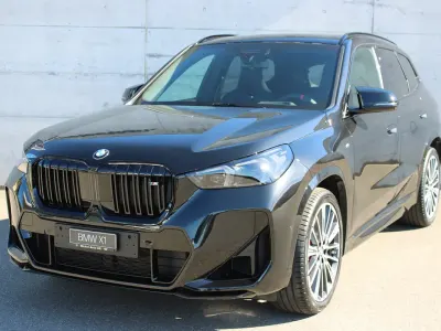 Neu (2026) BMW X1 Luxury Line 300 PS | Fairer Preis