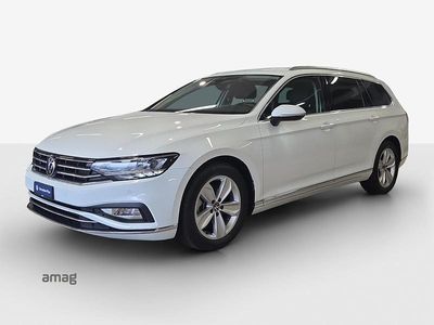 Gebraucht VW Passat Elegance 200 PS (147 kW) 2021 Pure white uni Kombi