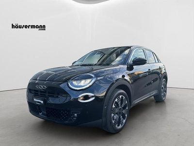Neu Fiat 600 La Prima 145 PS (106 kW) 2025 Schwarz SUV