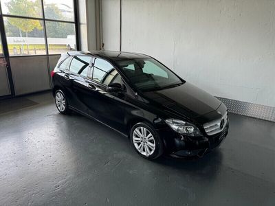 Gebraucht Mercedes B180 109 PS (80 kW) 2013 Van / Kleinbus