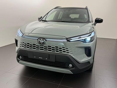 Grün Neu 2025 Toyota Corolla Cross Premium SUV | CHF 49’070 (Etwas zu teuer)