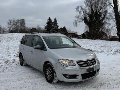 Gebraucht 2009 VW Touran Highline Van / Kleinbus | CHF 1’999 (Etwas zu teuer)