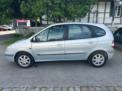 Gebraucht Renault Scénic 140 PS (102 kW) 2002 Van / Kleinbus