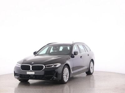 Grau Gebraucht 2024 BMW 530 Comfort Edition Kombi | CHF 50’900 (Fairer Preis)