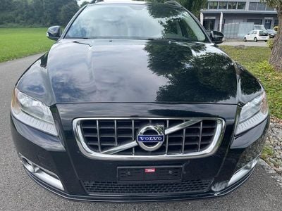 Gebraucht 2010 Volvo V70 Momentum Kombi | CHF 2’999 (Fairer Preis)