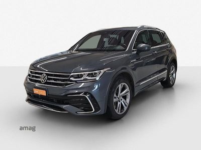 Delfingrau metallic Gebraucht 2021 VW Tiguan R-line SUV | CHF 34’490 (Etwas zu teuer)
