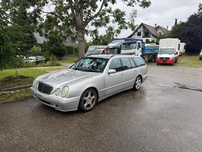 Gebraucht 2000 Mercedes E280 Avantgarde | CHF 2’200