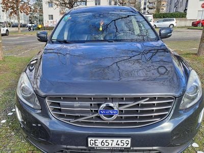 Gebraucht 2015 Volvo XC60 R-Design Kinetic SUV | CHF 12’490 (Superpreis)