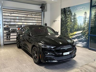 Schwarz Gebraucht 2022 Ford Mustang Mach-E SUV | CHF 52’680