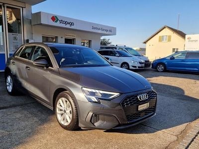 Gebraucht Audi A3 Attraction 150 PS (110 kW) 2024 Grau Limousine