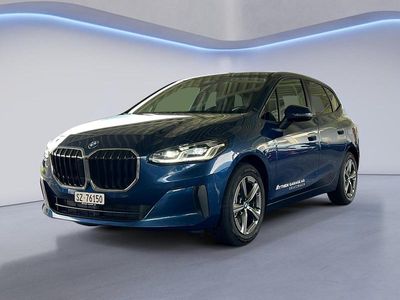 Blau Gebraucht 2023 BMW 218 Active Tourer Sport Line Van / Kleinbus | CHF 36’666 (Teuer)