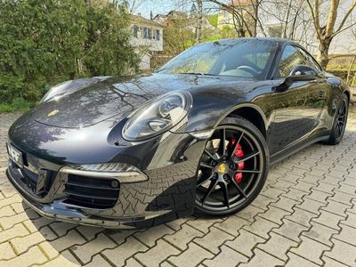 Porsche 911 Carrera 4 GTS