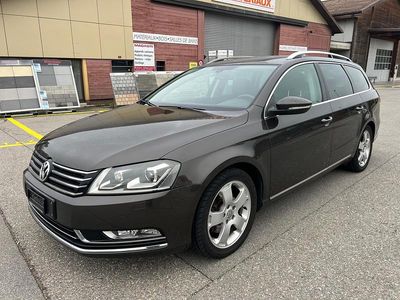 Gebraucht VW Passat Highline 140 PS (102 kW) 2013 Kombi