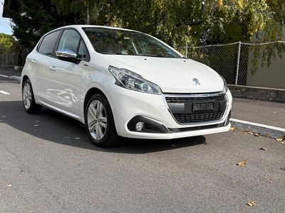 Gebraucht 2019 Peugeot 208 Active Kleinwagen | CHF 5’950 (Superpreis)