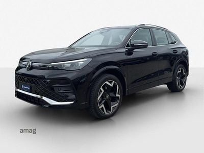 Deepblack perleffekt Gebraucht 2024 VW Tiguan R-line SUV | CHF 43’990 (Guter Preis)