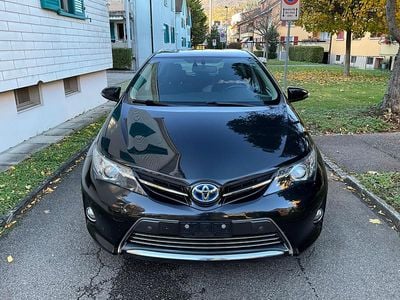 Gebraucht 2014 Toyota Auris Hybrid Sol | CHF 11’700 (Etwas zu teuer)