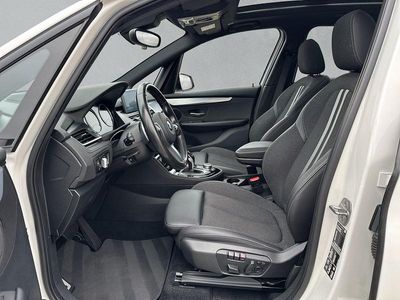 Weiss Gebraucht 2022 BMW 220 Active Tourer Advantage Van / Kleinbus | CHF 26’900 (Etwas zu teuer)