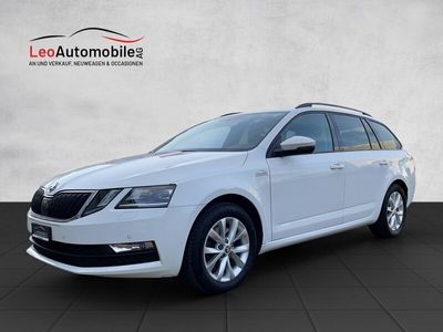 gebraucht Skoda Octavia Combi 2.0 TDI Ambition 4x4 DSG