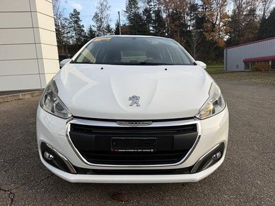 Gebraucht 2016 Peugeot 208 Style Kleinwagen | CHF 2’999