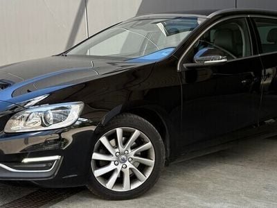 Gebraucht 2015 Volvo V60 Summum Kombi | CHF 8’869 (Fairer Preis)