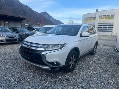 Gebraucht Mitsubishi Outlander 150 PS (110 kW) 2015 SUV