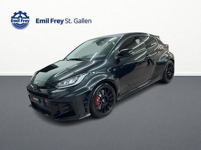 Schwarz Neu 2025 Toyota Yaris Sport Limousine | CHF 58’600