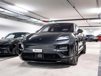 Neu 2025 Porsche Macan Turbo SUV | CHF 136’200 (Teuer)