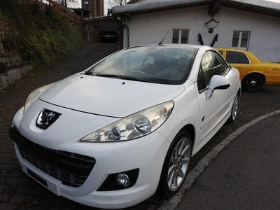 Gebraucht 2011 Peugeot 207 CC Roland Garros Cabrio | CHF 3’900 (Fairer Preis)