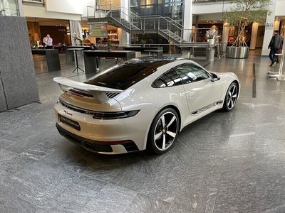 Porsche 911 Carrera