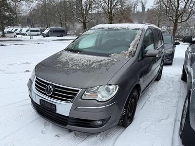 Gebraucht 2009 VW Touran Trendline Van / Kleinbus | CHF 2’500 (Etwas zu teuer)