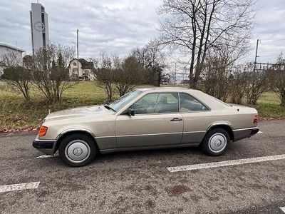 Gebraucht 1989 Mercedes E300 | CHF 10’000