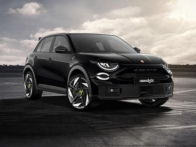 Neu Fiat 600 Abarth 175 kW (238 PS) 2025 Schwarz SUV