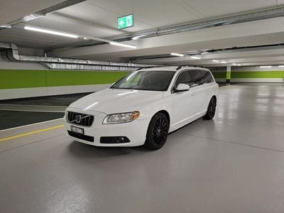 Gebraucht 2013 Volvo V70 Momentum Kombi | CHF 3’990