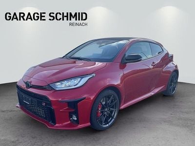 Rot Gebraucht 2022 Toyota Yaris Sport Limousine | CHF 34’900 (Fairer Preis)