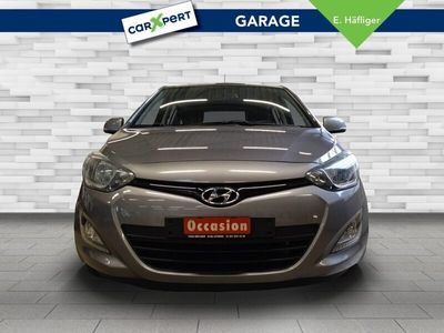 gebraucht Hyundai i20 Limousine 1.4 Style