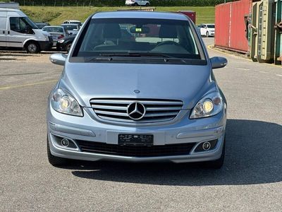 Mercedes B180