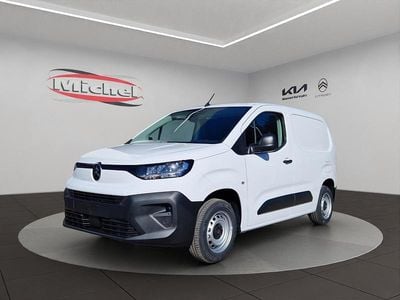 Neu Citroën Berlingo First 102 PS (75 kW) 2026 Van / Kleinbus