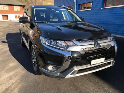 Gebraucht Mitsubishi Outlander 150 PS (110 kW) 2019 SUV
