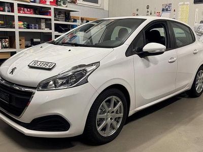 Gebraucht 2016 Peugeot 208 Access Kleinwagen | CHF 5’700 (Fairer Preis)