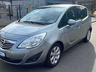 Gebraucht Opel Meriva Color Edition 140 PS (102 kW) 2012 Van / Kleinbus