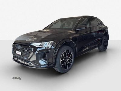 Mythosschwarz metallic Gebraucht 2024 Audi Q8 e-tron Ambiente SUV | CHF 109’900