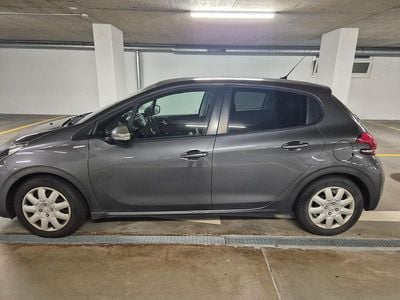 Gebraucht 2018 Peugeot 208 Style Kleinwagen | CHF 5’200 (Fairer Preis)