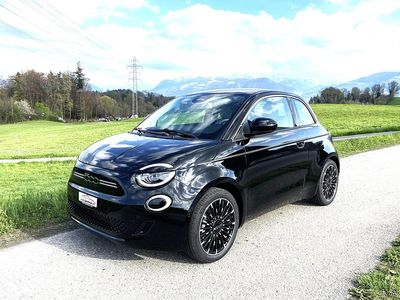 Gebraucht Fiat 500e La Prima 87 kW (119 PS) 2024 Kleinwagen