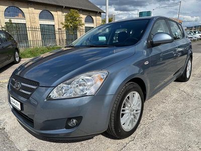 Gebraucht 2007 Kia Ceed Kleinwagen | CHF 6’300 (Teuer)